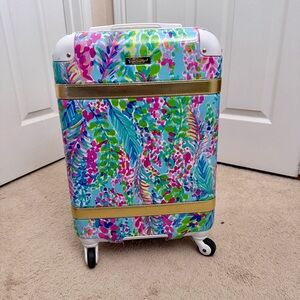 Lilly Pulitzer Carry On Spinner Suitcase